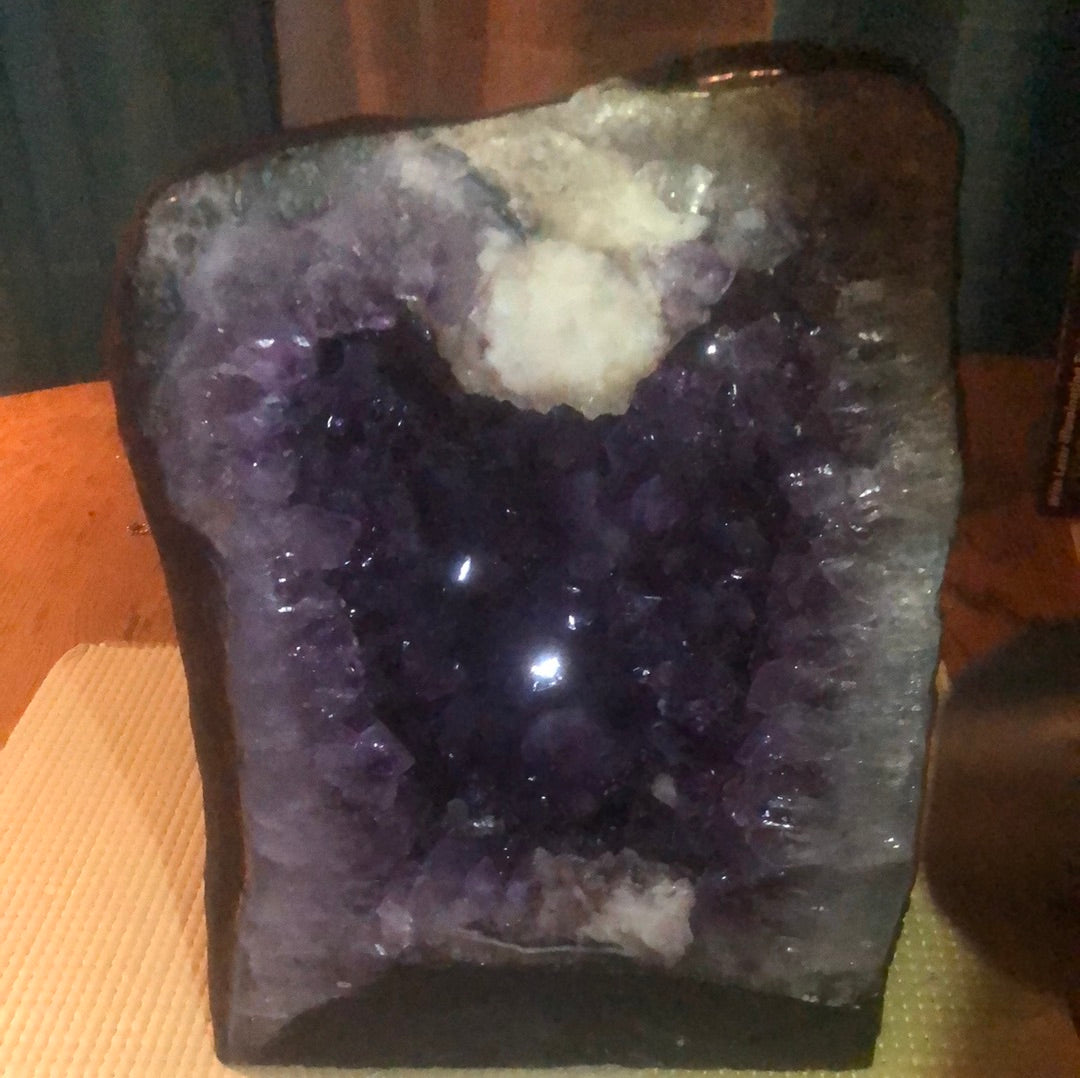 Amethyst cathedral 14"